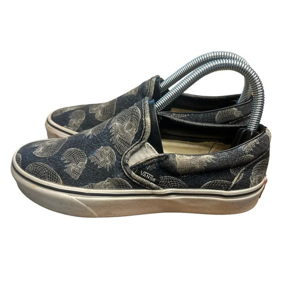 VANS Classic Slip-On Unisex Skate Shoes Wireframe Skulls Women’s Size 6.0 - Picture 4 of 8